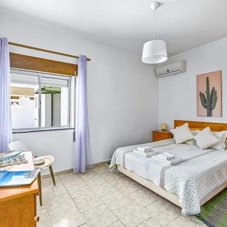 ヴィラ Marrachinho By